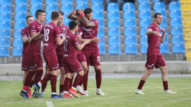 Спартак Варна и Септември си осигуриха промоция в първа футболна