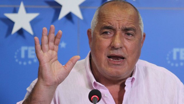 Жалко е че за 6 месеца счупиха държавата сринаха всичко