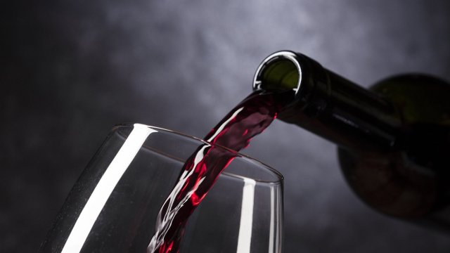 Консумацията на алкохол в напреднала възраст заплашва с фрактури безболезнен