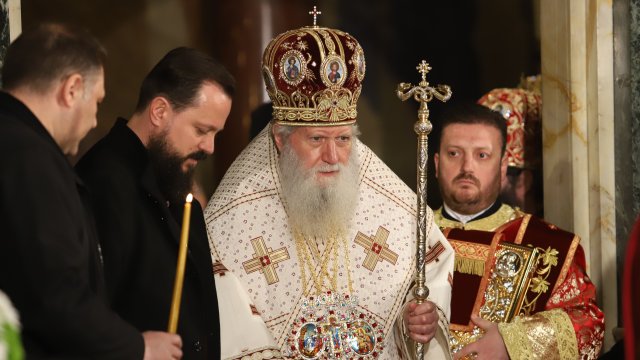 Патриарх Неофит е претърпял успешна операция след като вчера при падане