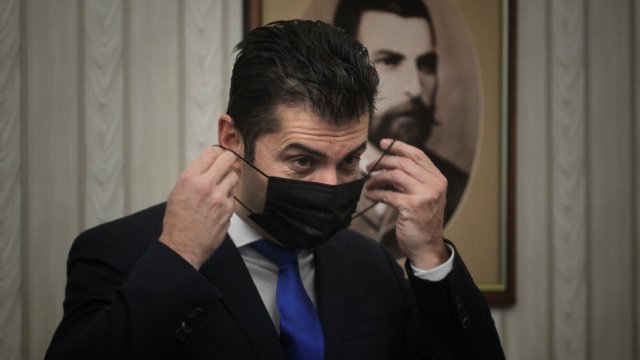 Номинираният за премиер Кирил Петков посочи общо уважение като едно