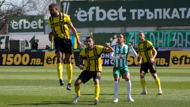 Берое и Ботев Пловдив завършиха 1 1 в среща от 21