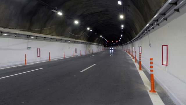 Служители на Агенция Пътна инфраструктура излизат на протест Те настояват за