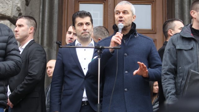 С декларация партия Възраждане настоя да бъдат разследвани министрите за