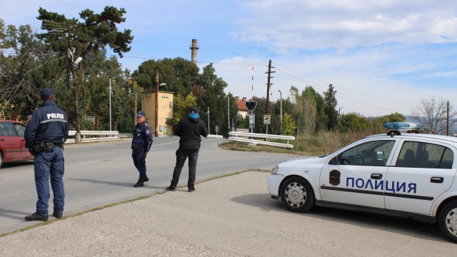 Операция срещу разпространението и производството на наркотици се провежда в