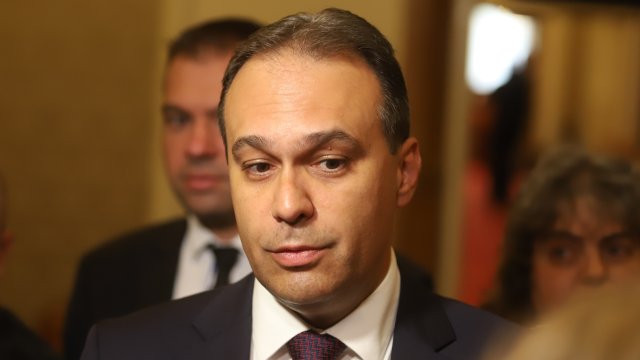 България не е уведомена официално от руските власти за отнемането