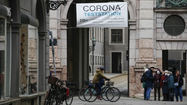 В Германия вече подготвят затягане на ограничителните мерки Утре предстои