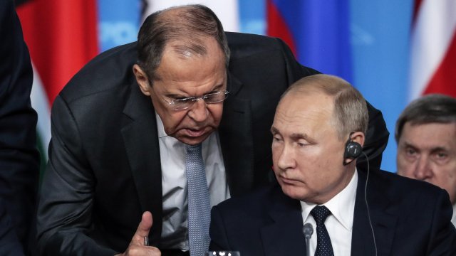 Великобритания разшири санкциите срещу Русия като наложи лични ограничения на
