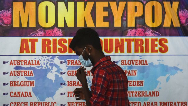 Франция регистрира над 1700 потвърдени случая на маймунска шарка, съобщи