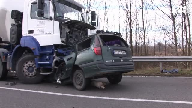 Мъж намери смъртта си след ужасна катастрофа край Казанлък