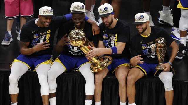 Голдън Стейт Уориърс отново е шампион в НБА Стеф Къри
