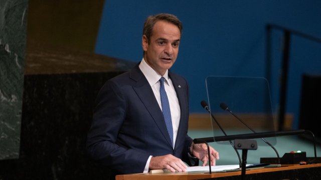 Гърция няма да достави танкове Леопард на Украйна заради напрежението