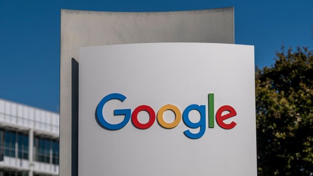 Google уволни един от инженерите си заради твърдението че изкуственият