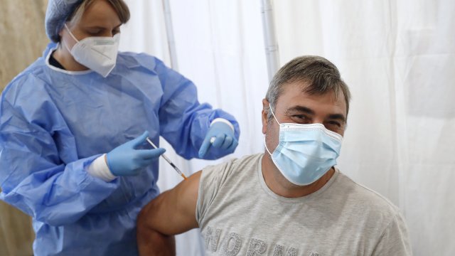 Координаторът на ваксинационната кампания в Румъния д р Валериу Георгица заяви