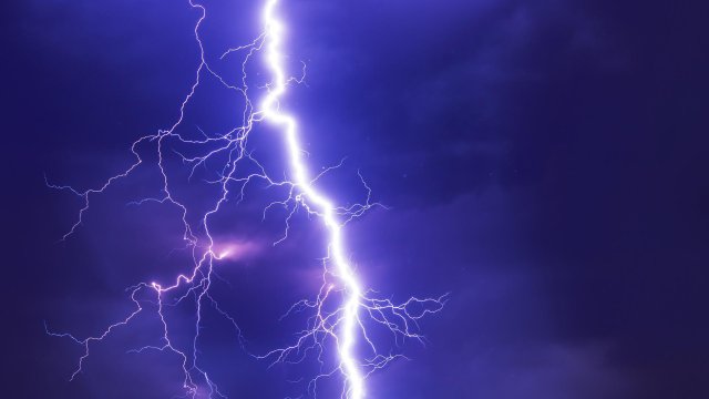 Мъж и жена са загинали при вчерашната буря в Брезнишко