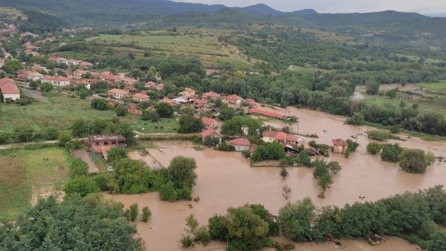Продължава описването на щетите в карловските села Богдан и Каравелово