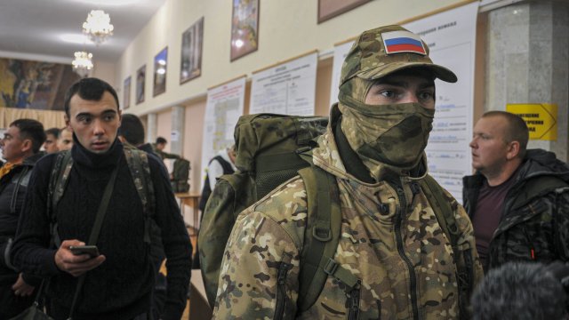 Министърът на отбраната на Русия Сергей Шойгу докладва на руския