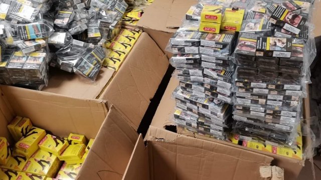 Митнически служители от Териториална дирекция Митница Бургас откриха 127 200