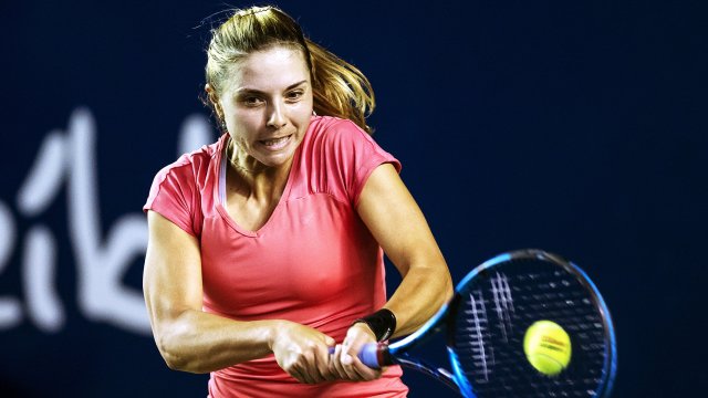 Виктория Томова се класира за осминафиналите на турнира на трева