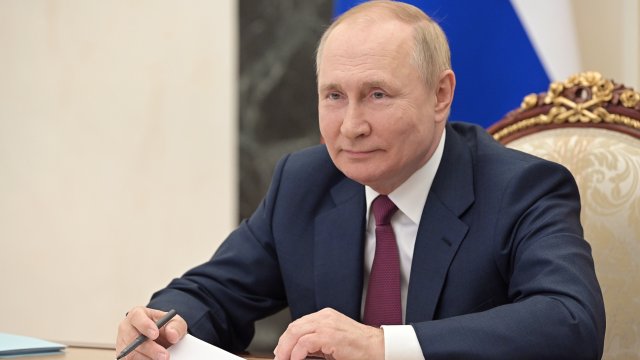 Владимир Путин подписа закон, който позволява мобилизацията на хора, извършили