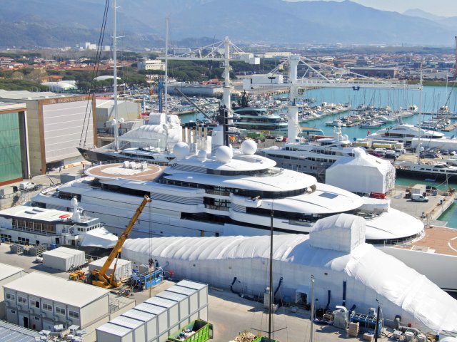 Италианското правителство разпореди конфискацията на луксозна яхта на стойност около