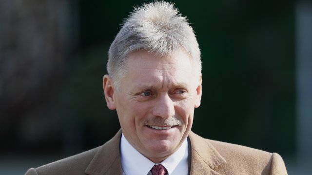 Кремъл обяви днес че предпочита балансиран подход по въпроса за