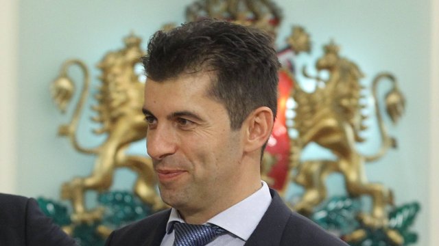 Министър председателят Кирил Петков избра да отправи своите благопожелания за Новата