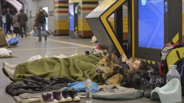 Има жертви след атаките срещу Киев Поразени са жилищни сгради