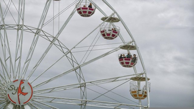 32 годишните Дейвид Дейвис и Хедър Джонстън бяха арестувани в Сандъски щата