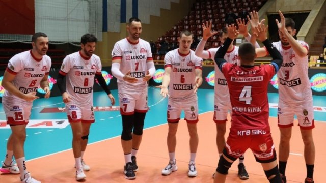 Настоящият носител на Купата на България Нефтохимик 2010 Бургас ще