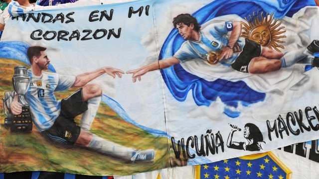 Диего Марадона младши син на легендарния аржентински нападател Диего