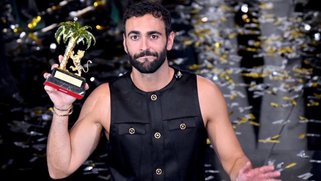 Поп певецът Марко Менгони спечели 73 ия фестивал на италианската музика