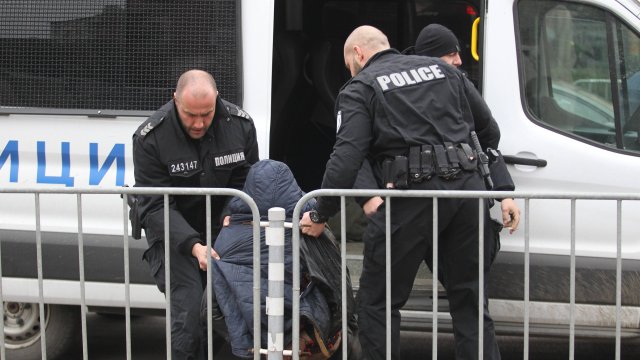 Престъпна група за трафик на мигранти е разбита по време