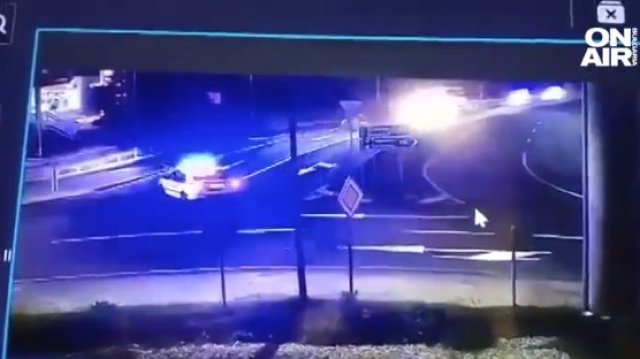 Камери са запечатали фаталният удар на автобуса в полицейската кола