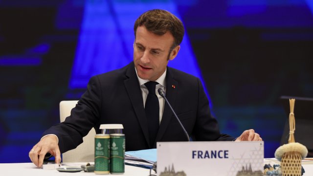 Френският президент Еманюел Макрон обвини Русия че подхранва антифренска пропаганда