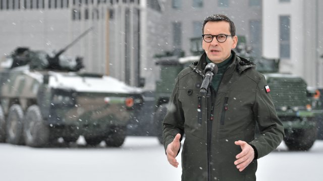 Министър-председателят на Полша Матеуш Моравецки заяви, че решението за прехвърляне