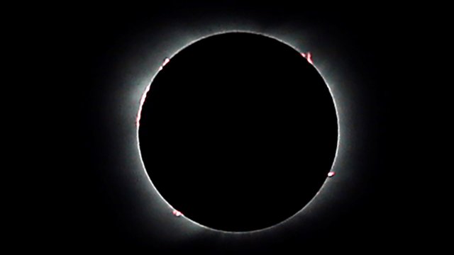 Денят се превърна в нощ за известно време над Антарктида