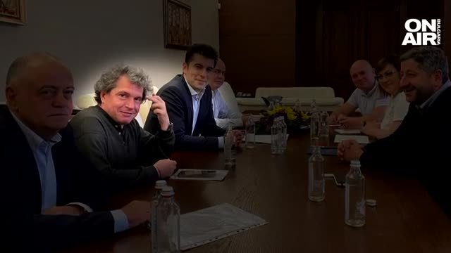 След провокативната снимка на Тошко Йорданов от коалиционния съвет в