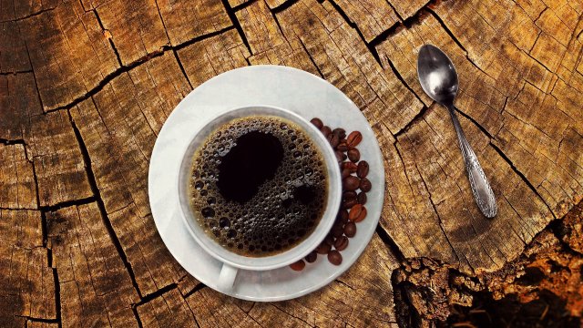 Редовната консумация на кофеин променя трайно молекулярното функциониране на клетките