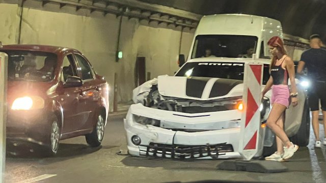 Катастрофа в тунел Витиня затруднява трафика в петъчния ден Няма