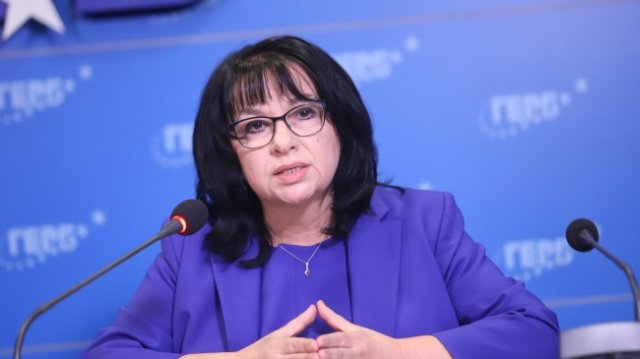 От РЗИ София са поставили под карантина контактните лица на депутата