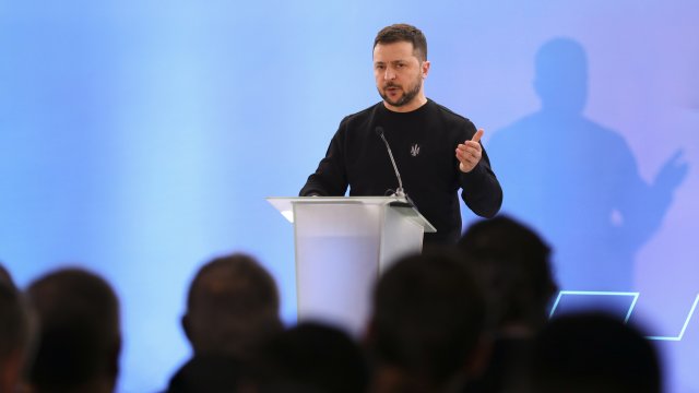 Зеленски: Русия се върна към жалката си тактика, опитва да ни сплаши