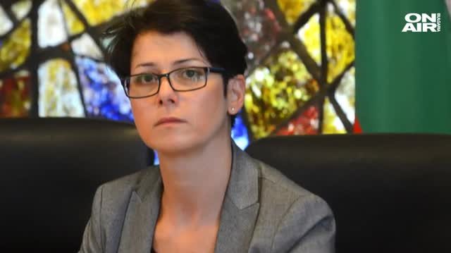 Ваня Караганева остава шеф на Държавната консолидационна компания но махат