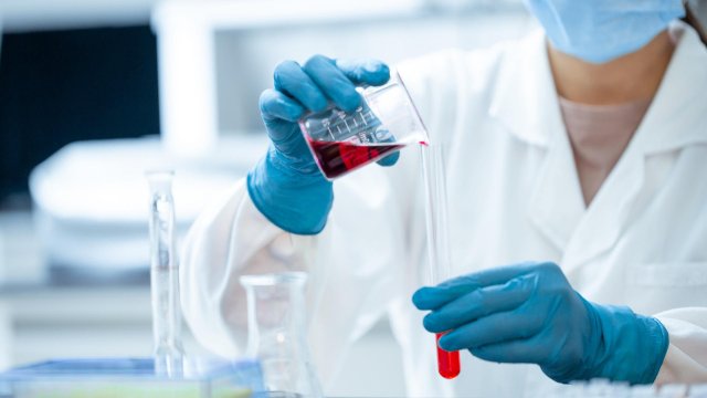 В международен план се увеличават както потвърдените така и предполагаемите