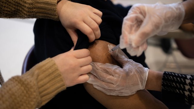 Белият дом планира да изпрати хиляди ваксини срещу маймунска едра
