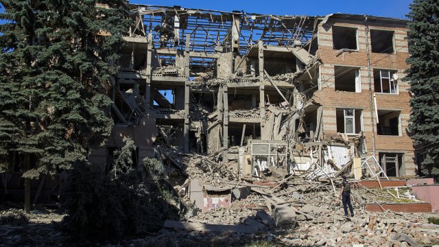 Петнадесет души загинаха днес при руски обстрел в източната част