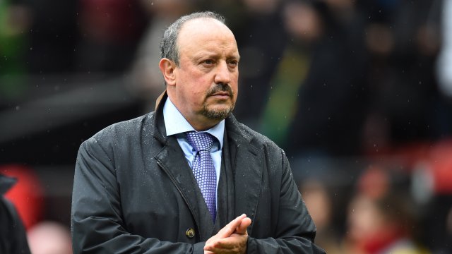 Ръководството на Евертън уволни мениджъра на отбора Рафаел Бенитес който