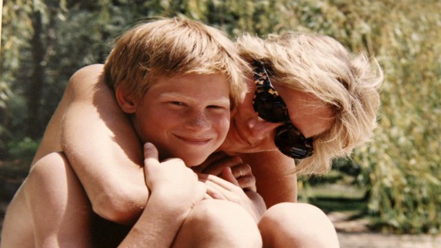 Принц Хари прибегнал до услугите на врачка за да се