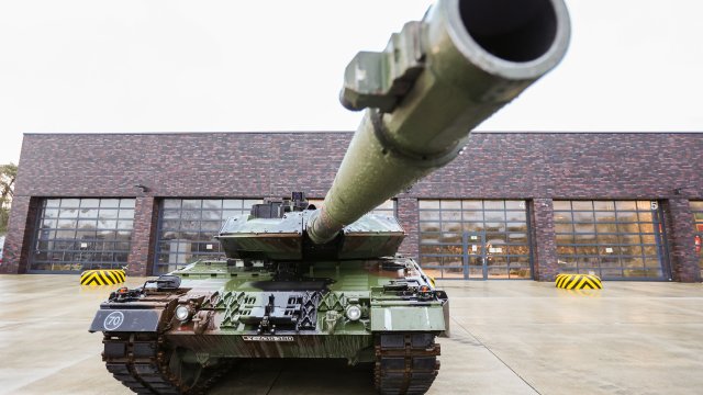 Германия ще изпрати първия батальон танкове Леопард 2  на Украйна до