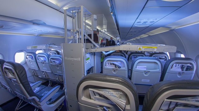 Авиопревозвачите първи директно и най тежко пострадаха от Ковид и от